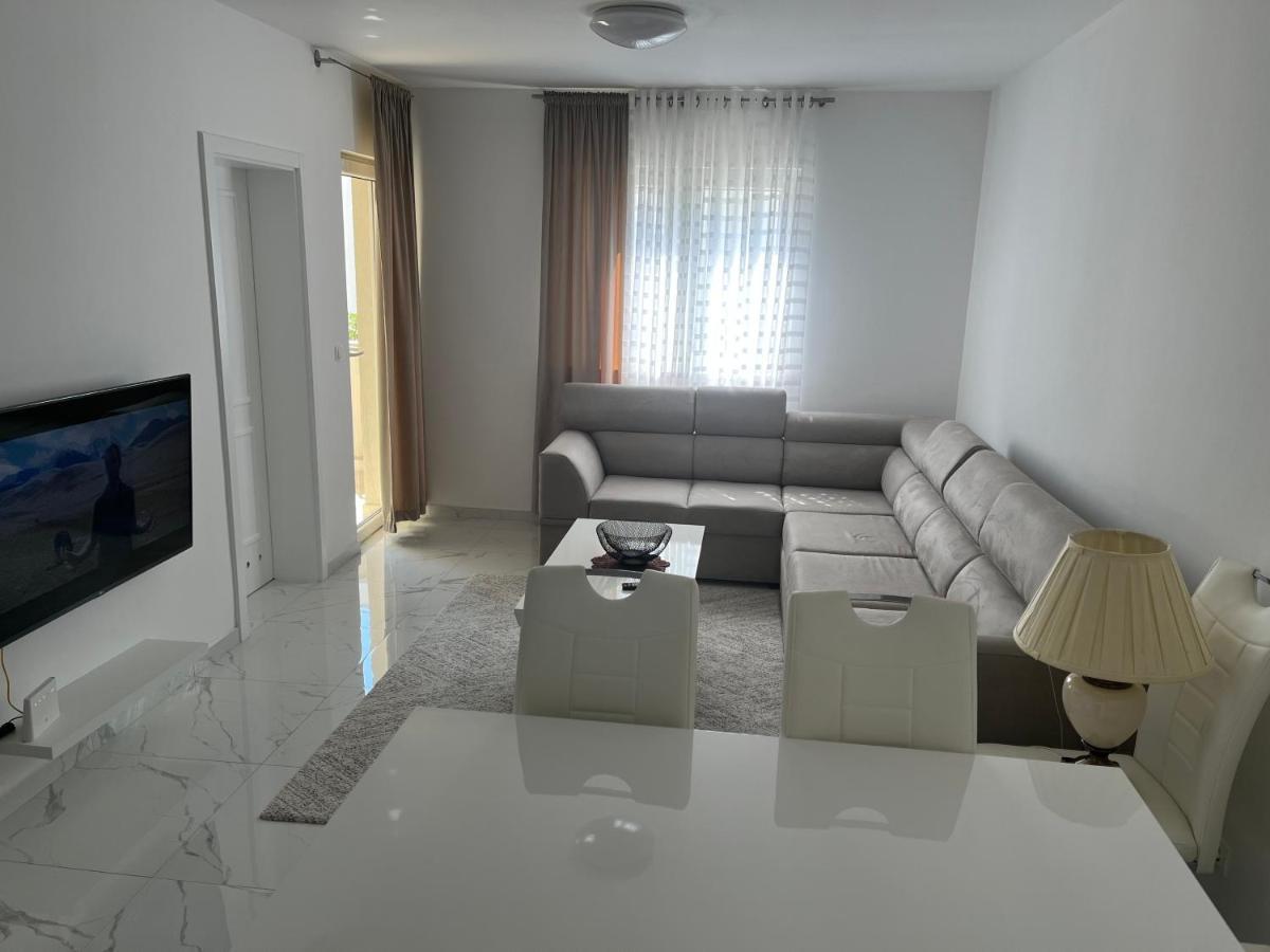 Adriatic Apartman Becici  Exterior photo